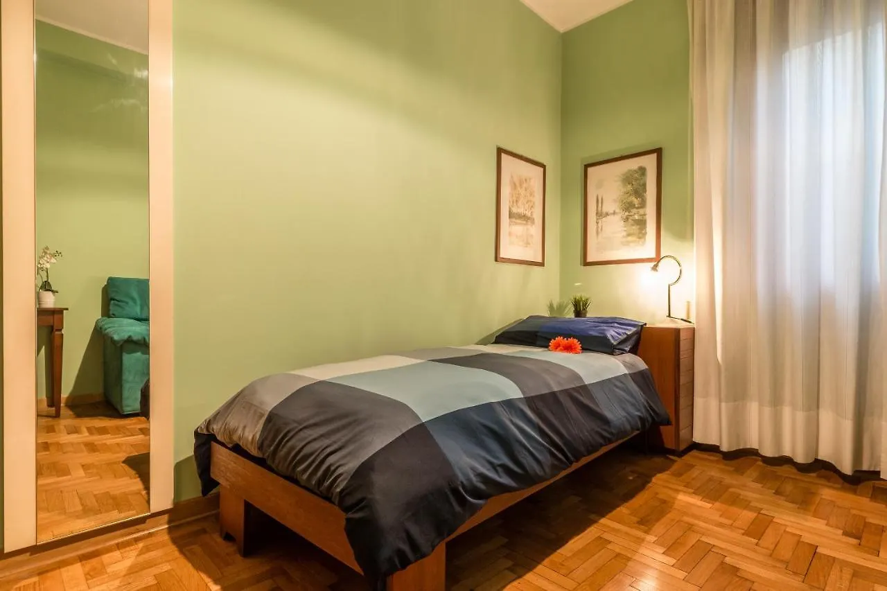 Colours And Notes Central Padova Apartment